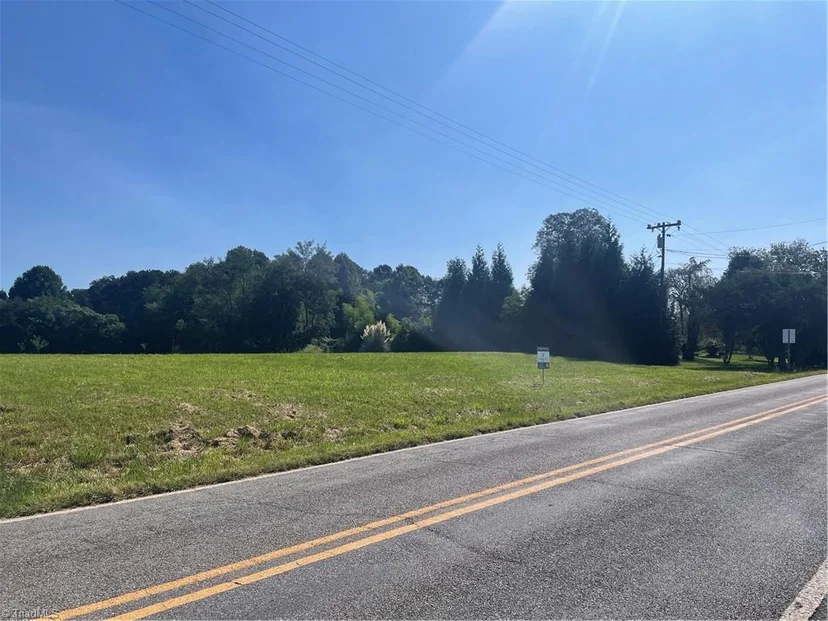 1213 Old Highway 21, photo 1 of 25