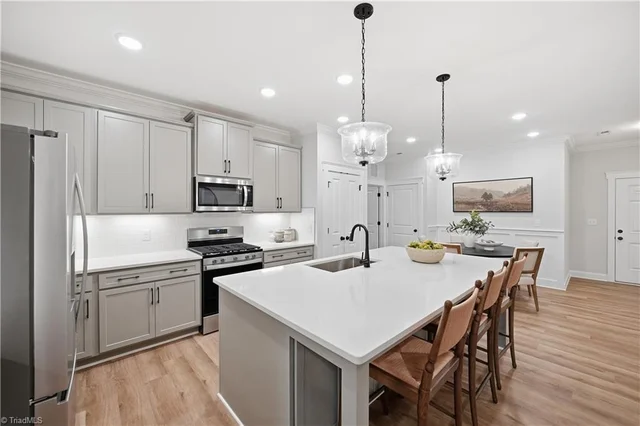 603 Spring Blossom Trace, photo 2 of 25