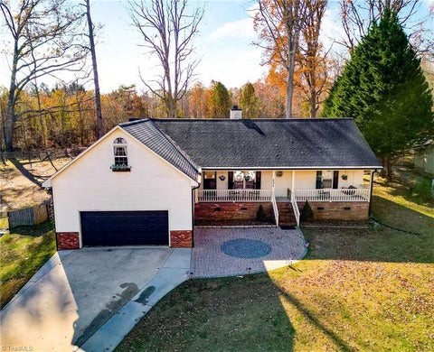 Photo for 231 Kelly Lane