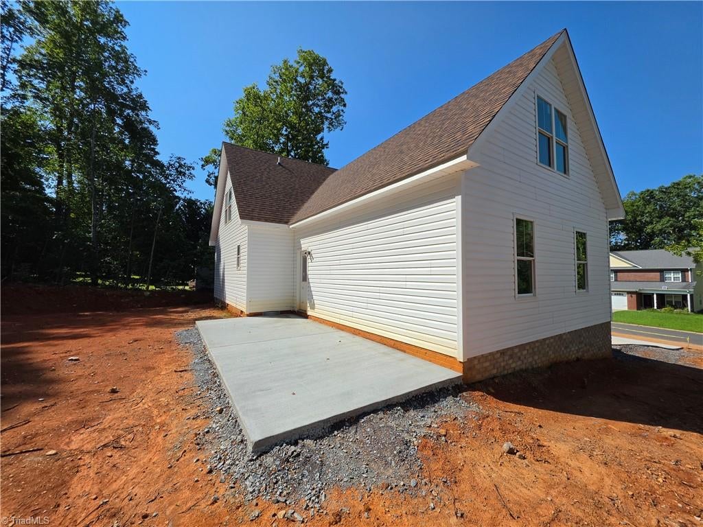 Photo of 1320 Robins Nest, Asheboro, NC 27203 (MLS # 1195685)