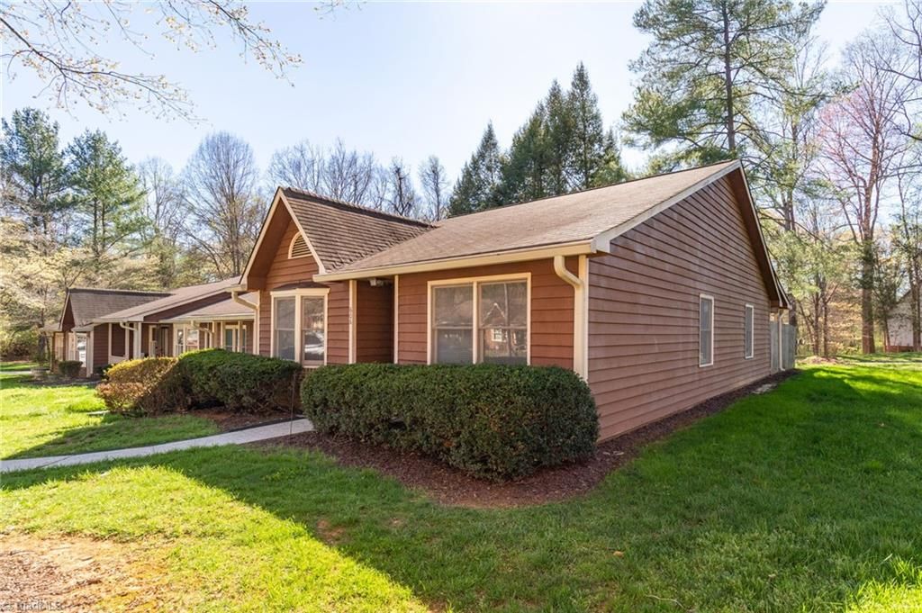 Photo of 606 Rock Garden Circle, Winston-Salem, NC 27104 (MLS # 1213701)