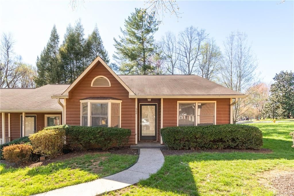 Photo of 606 Rock Garden Circle, Winston-Salem, NC 27104 (MLS # 1213701)