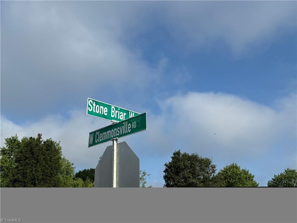 937 W Clemmonsville Road