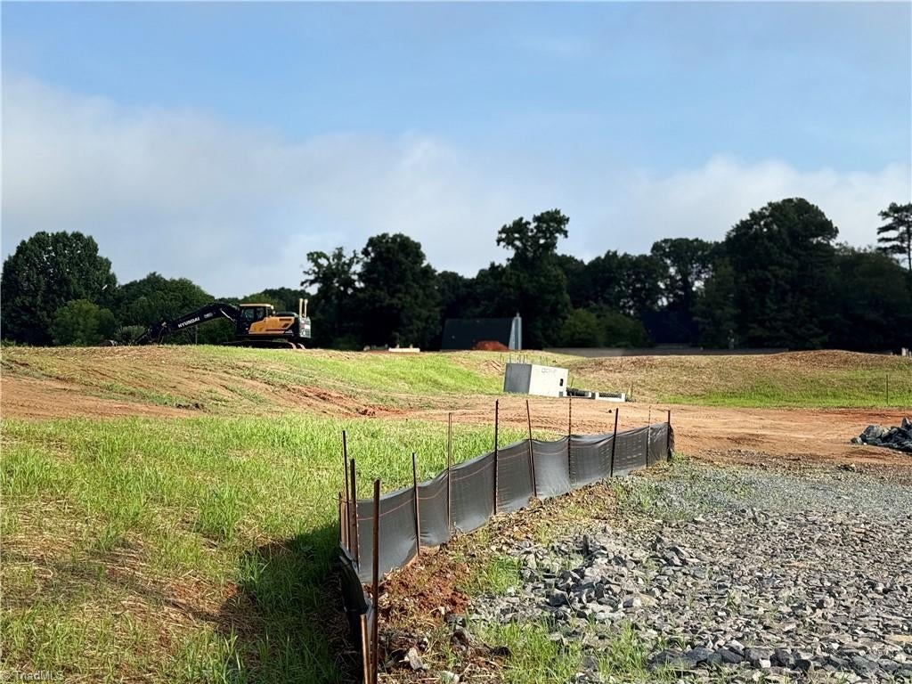 937 W Clemmonsville Road