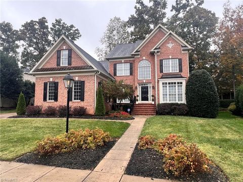 Homes For Sale - 5103 Bodie Lane<br/> Greensboro, NC 27455