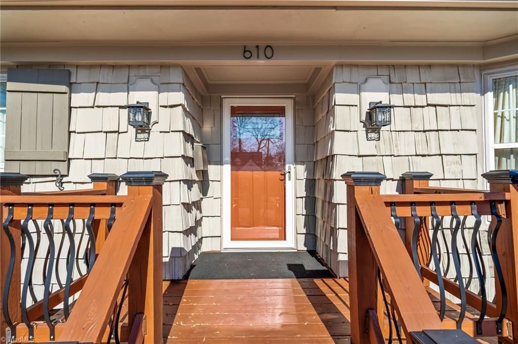 Photo of 610 Colonial Drive, High Point, NC 27262 (MLS # 1207328)