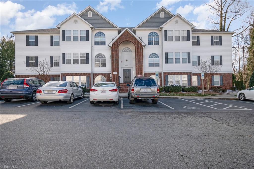 4280 Cedarcroft Court #1B, Greensboro, North Carolina image 1