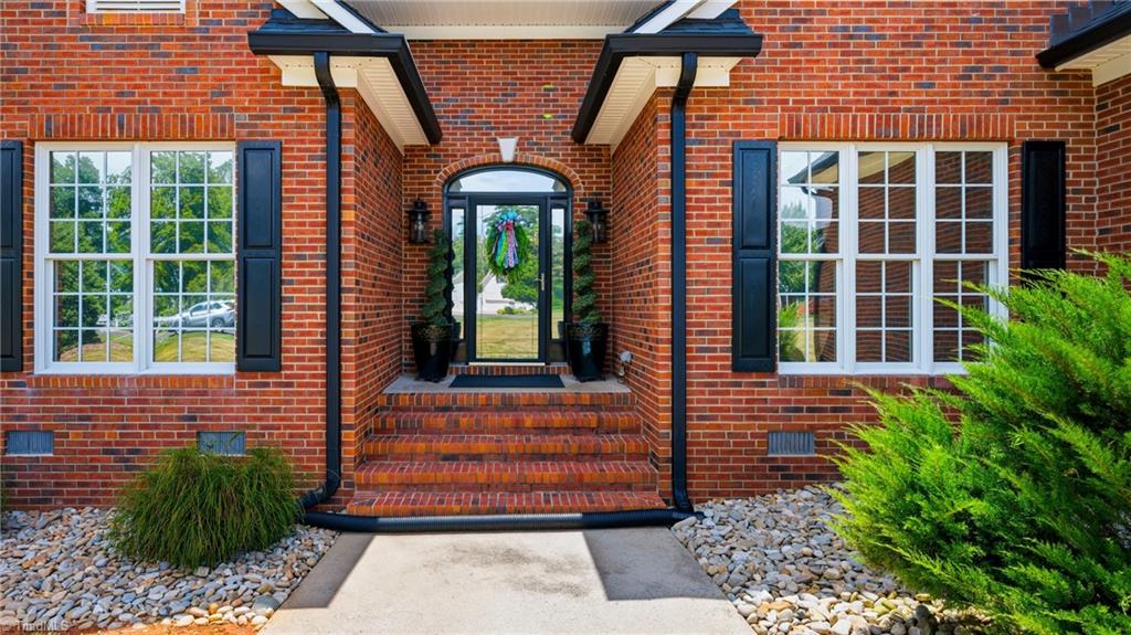 2208 Saint Bride Court