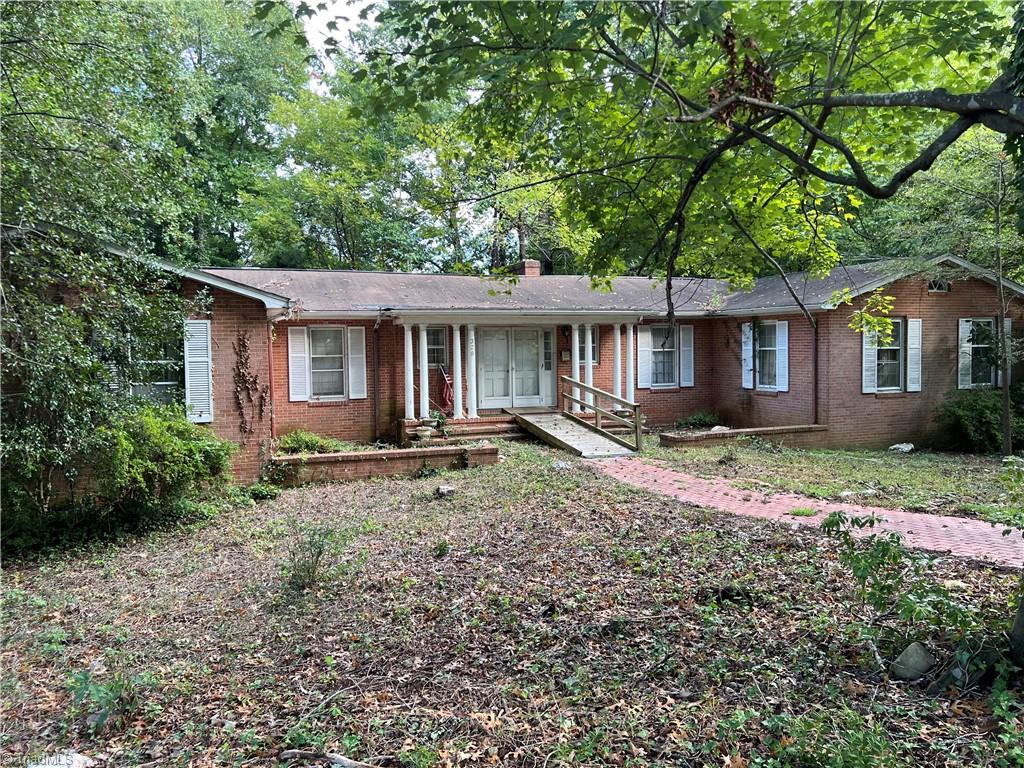 Photo of 328 Robin Road, Mount Airy, NC 27030 (MLS # 1236132)