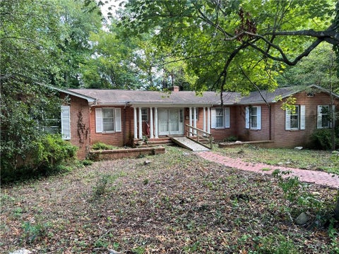 Homes For Sale - 328 Robin Road<br/> Mount Airy, NC 27030