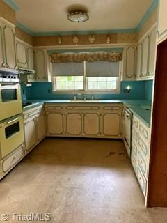 Photo of 328 Robin Road, Mount Airy, NC 27030 (MLS # 1236132)