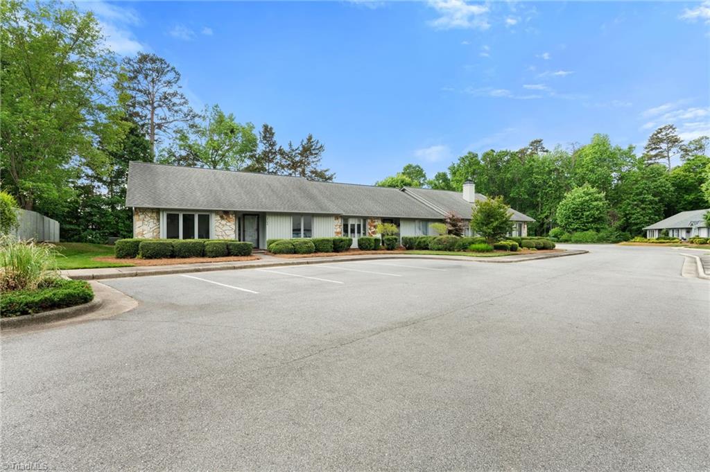 2704 Spring Bridge Trail, Greensboro, North Carolina image 3
