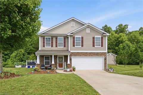 Homes For Sale - 6689 Ridge Bluff Drive<br/> Forsyth County, Rural Hall, NC 27045