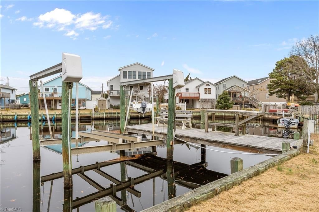 Photo of 422 Harbour View Drive, Kill Devil Hills, NC 27948 (MLS # 1205164)