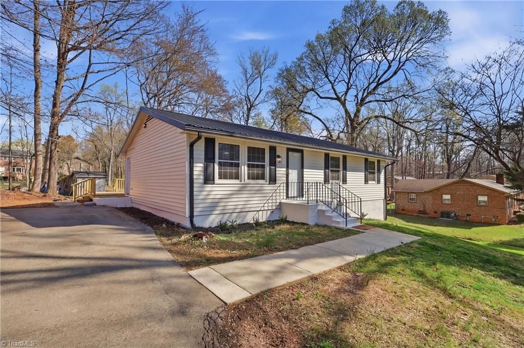 Photo of 2305 Wilcox Drive, Greensboro, NC 27405 (MLS # 1210877)