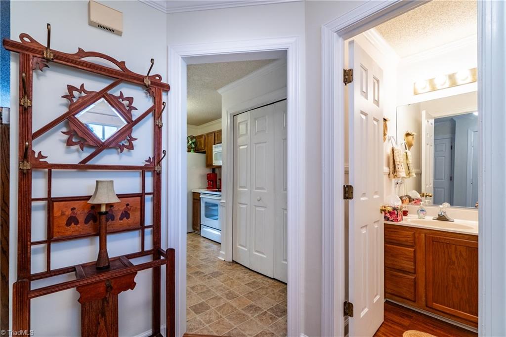 27 Cedar Branch Drive, Greensboro, North Carolina image 15