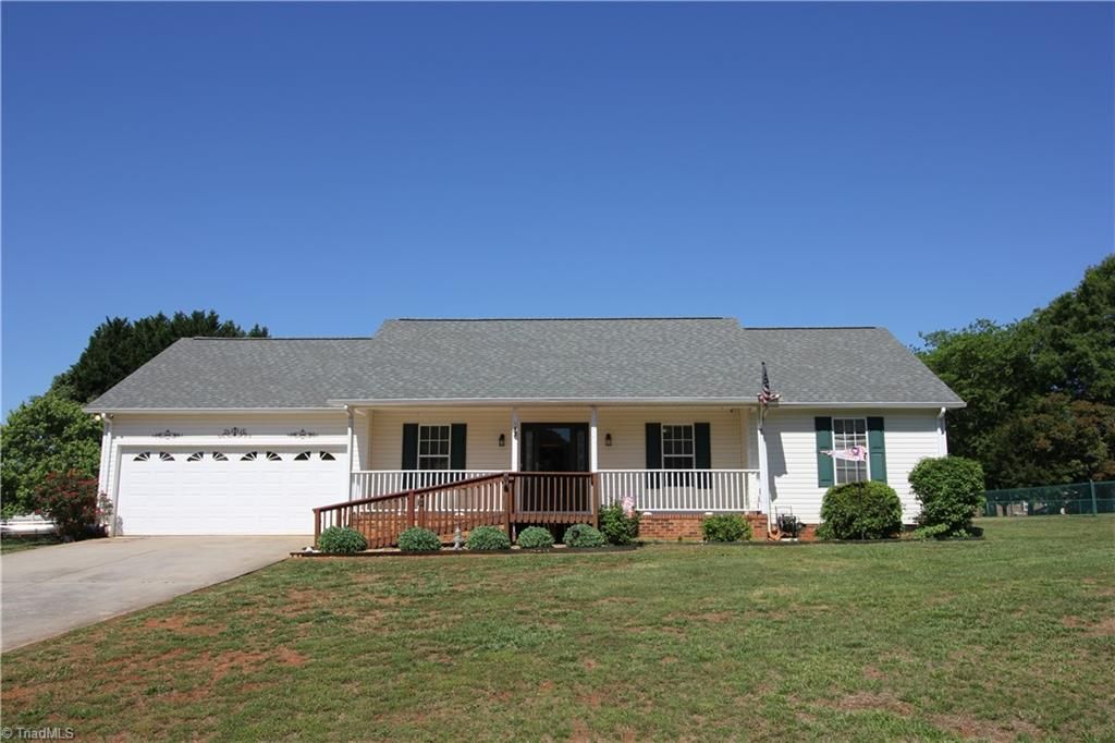 Photo of 129 Polaris Drive, Mocksville, NC 27028 (MLS # 1218432)