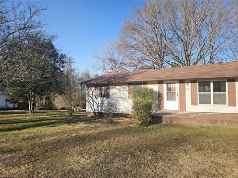 423 Mount Zion Church Road Stokesdale NC 27357