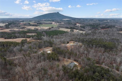 Homes For Sale - 1096 Corner Road<br/> Pinnacle, NC 27043