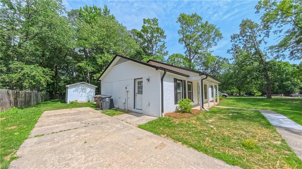 2209 Bracyridge Road