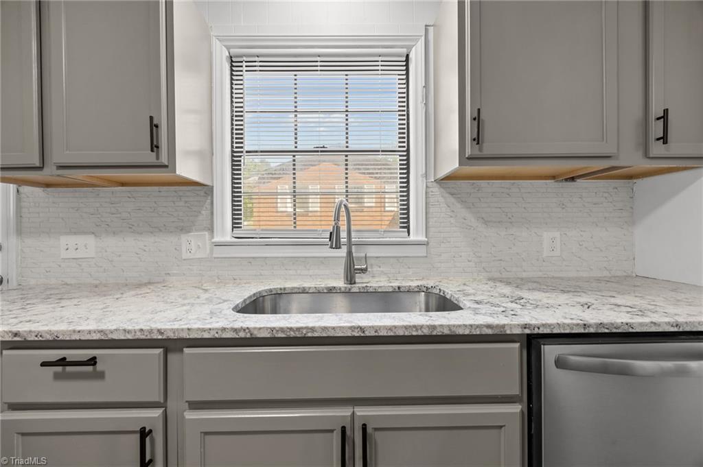 2732 Knob Hill Drive, Clemmons, North Carolina image 14