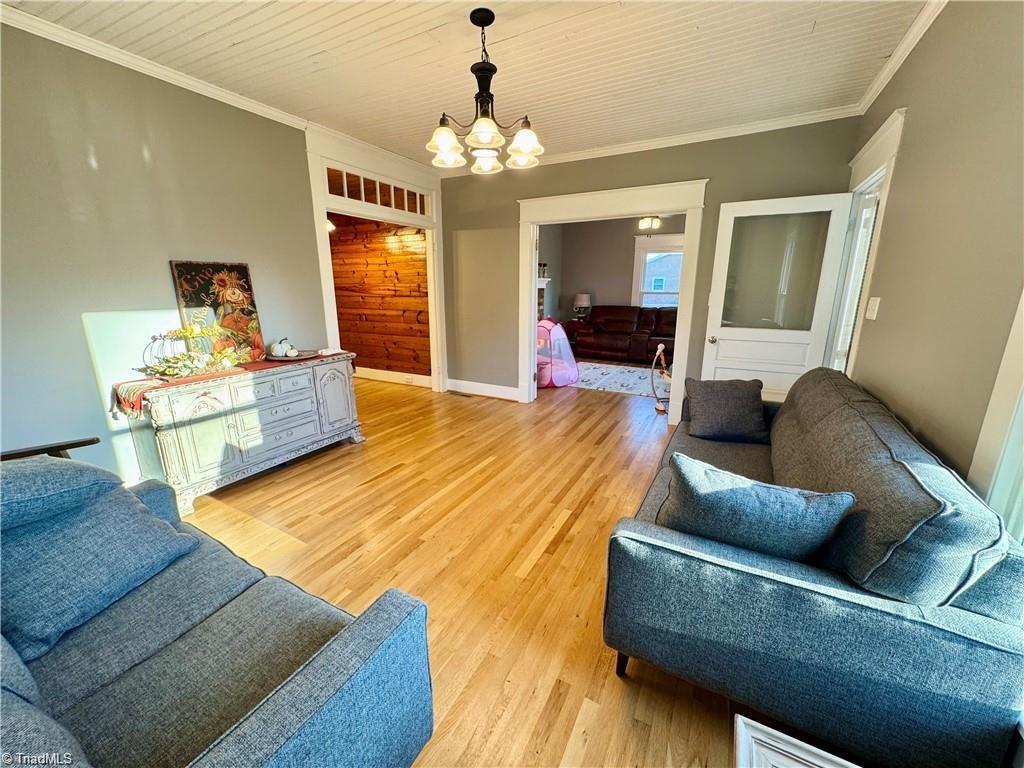 327 S Carolina Avenue, Boonville, North Carolina image 8
