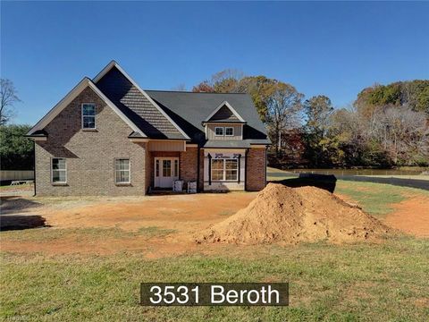 A home in Pfafftown