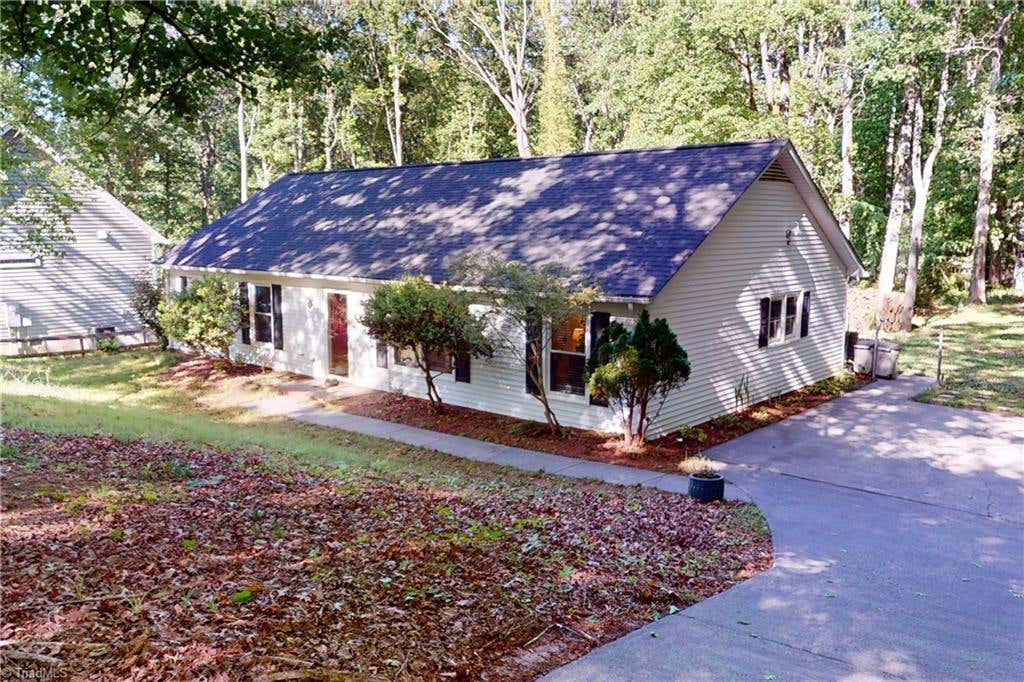 Photo of 5308 WestRock Drive, Pfafftown, NC 27040 (MLS # 1229045)