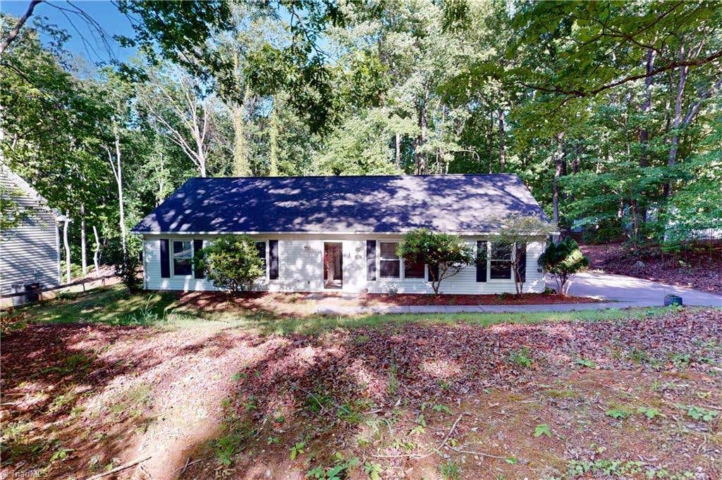 Photo of 5308 WestRock Drive, Pfafftown, NC 27040 (MLS # 1229045)