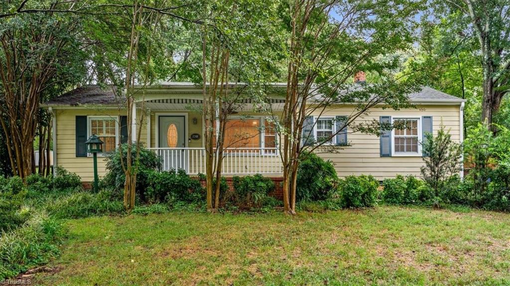 Photo of 3208 Nathanael Road, Greensboro, NC 27408 (MLS # 1236610)