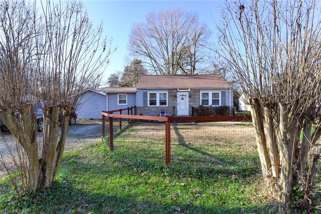 Photo of 4728 Bowman Avenue, Greensboro, NC 27407 (MLS # 1204107)