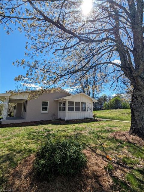 A home in Mount Airy