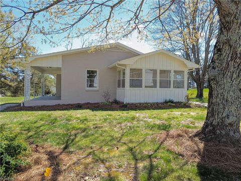 A home in Mount Airy