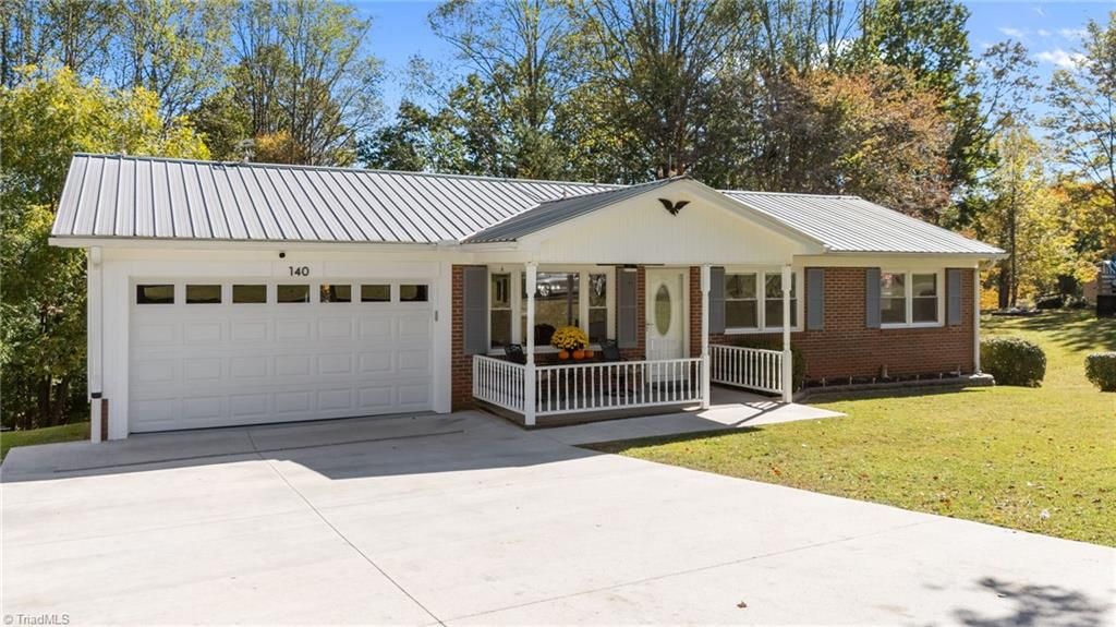 Photo of 140 Nevada Avenue, Mount Airy, NC 27030 (MLS # 1198763)