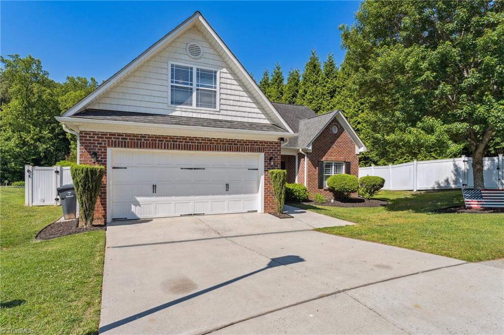 118 Stafford Park Court, Kernersville, North Carolina image 2