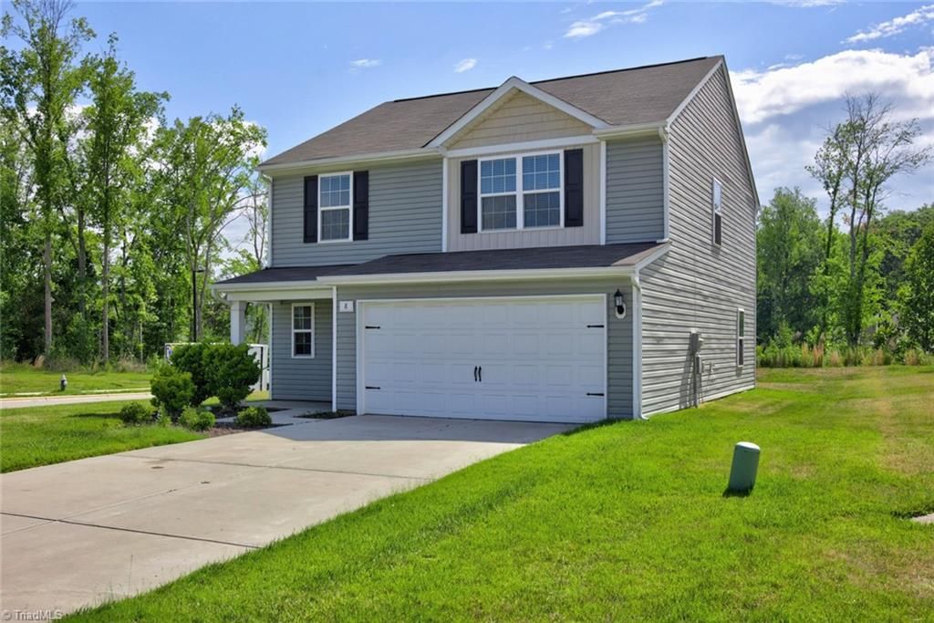 Photo of 8 Hazelburn Court, Greensboro, NC 27405 (MLS # 1224973)