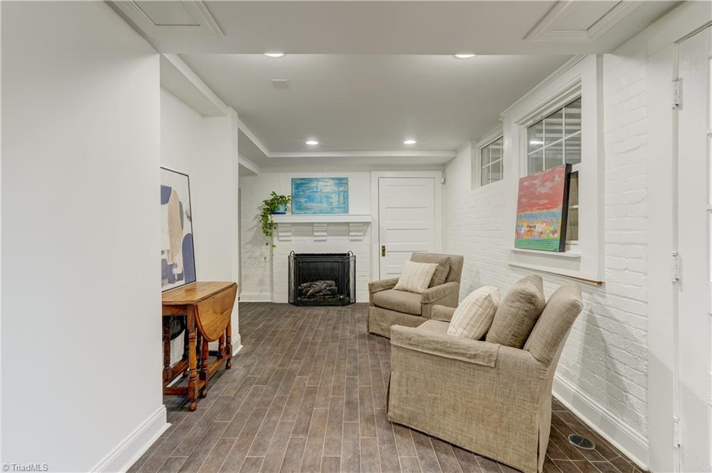 2202 W Market Street, Greensboro, North Carolina image 31