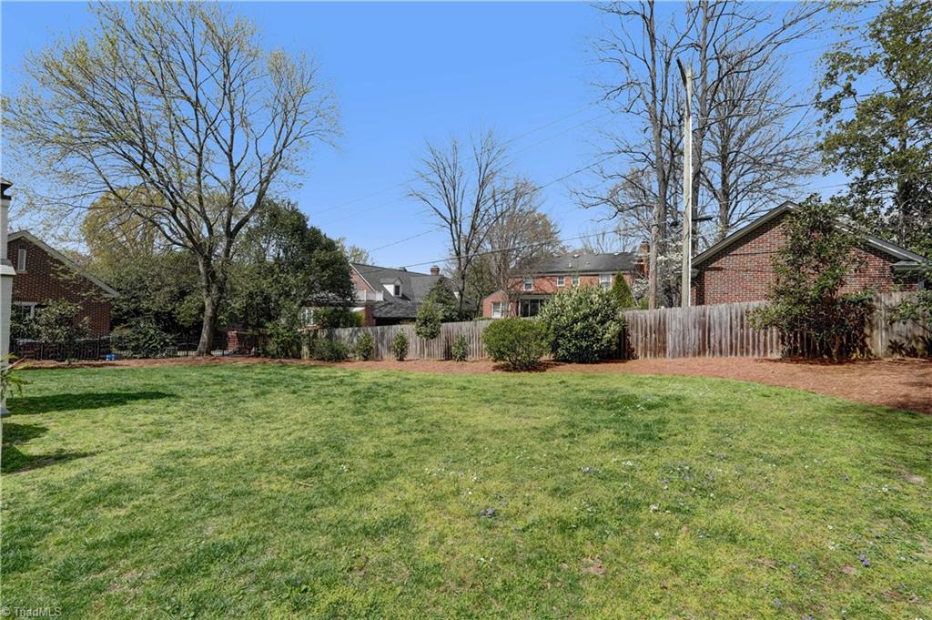 2202 W Market Street, Greensboro, North Carolina image 41
