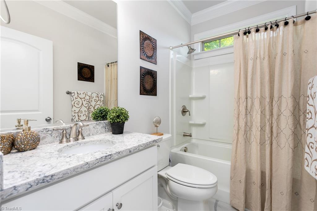 1053 Beechcraft Drive #124, Mebane, North Carolina image 32