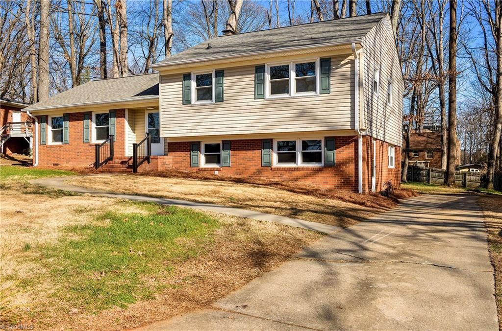 Photo of 3514 Fox Place, Greensboro, NC 27408 (MLS # 1209038)