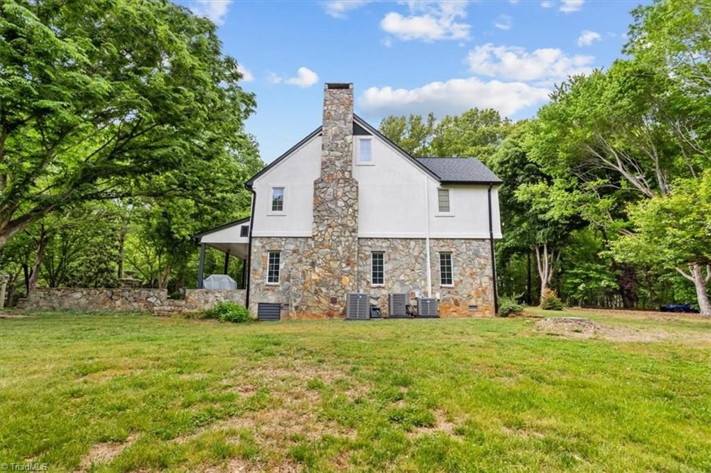 Photo of 7501 Oak Valley Lane, Browns Summit, NC 27214 (MLS # 1217633)