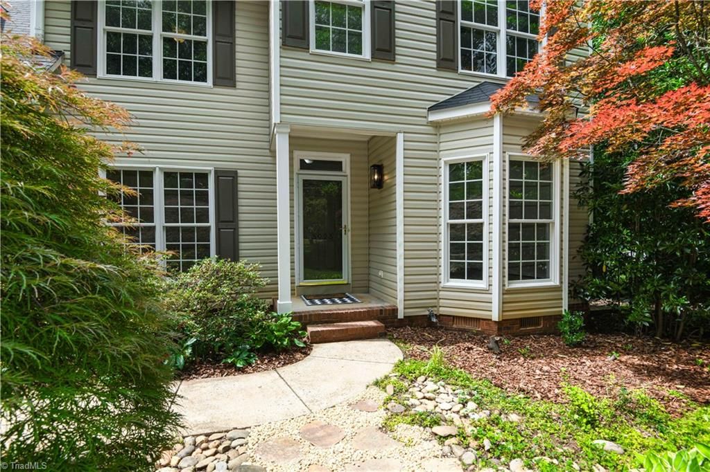 Photo of 5923 Ballinger Road, Greensboro, NC 27410 (MLS # 1221997)