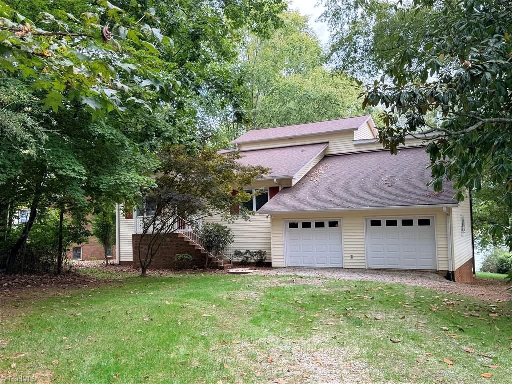 Photo of 125 Shortsail Road, Salisbury, NC 28146 (MLS # 1196424)