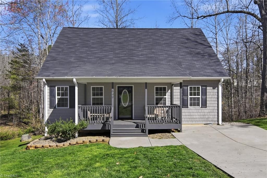 Photo of 3649 Turret Drive, Winston-Salem, NC 27101 (MLS # 1212402)