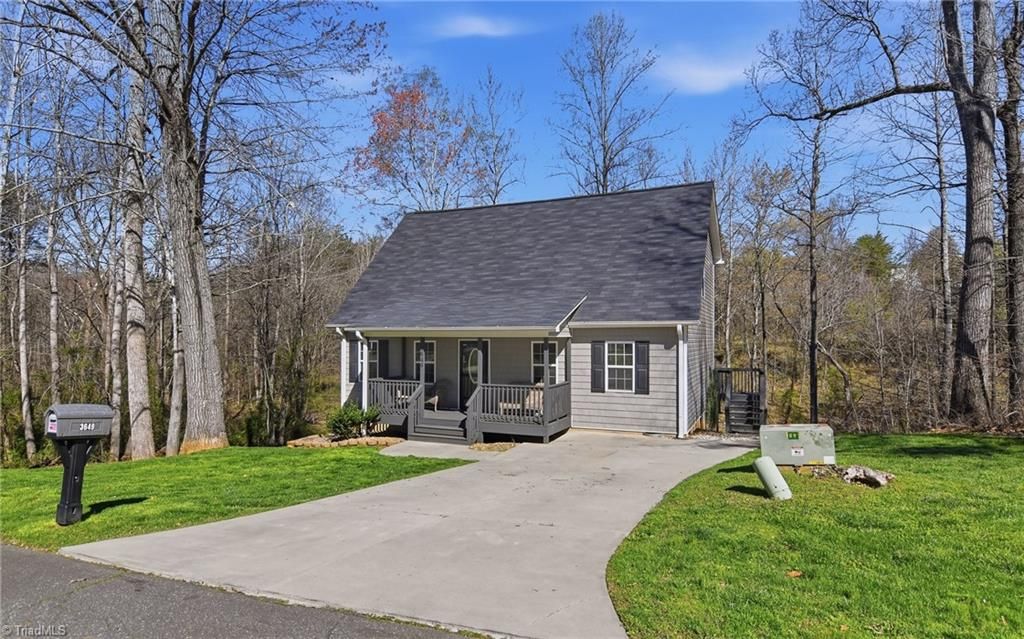 Photo of 3649 Turret Drive, Winston-Salem, NC 27101 (MLS # 1212402)