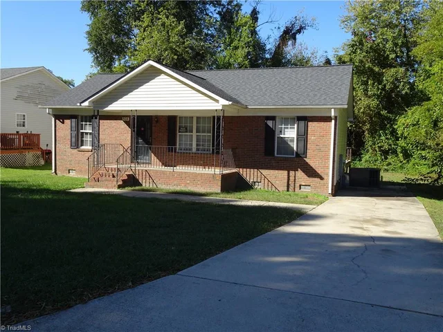 504 Abington Drive, photo 3 of 23