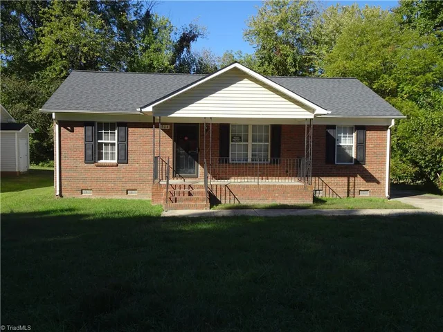 504 Abington Drive, photo 2 of 23