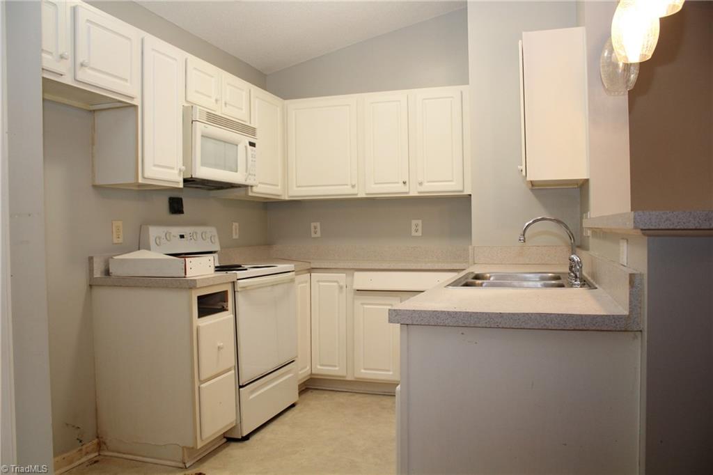 3702 Cotswold Terrace #3A, Greensboro, North Carolina image 10