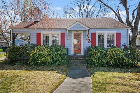 Homes For Sale - 1520 Albright Avenue<br/> Burlington, NC 27215