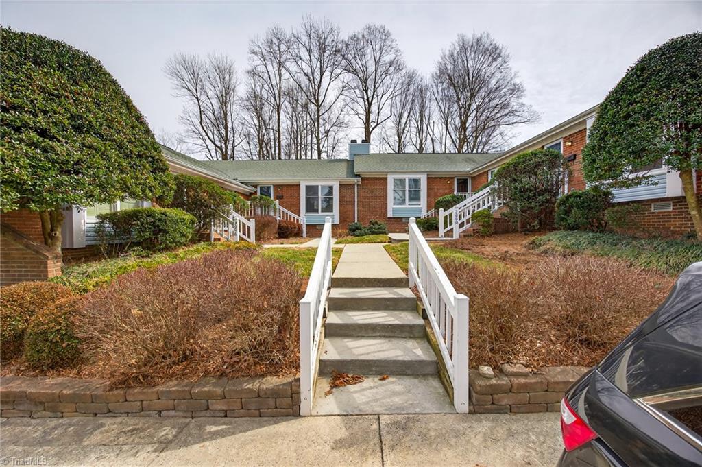 2004 Saddlegate Court